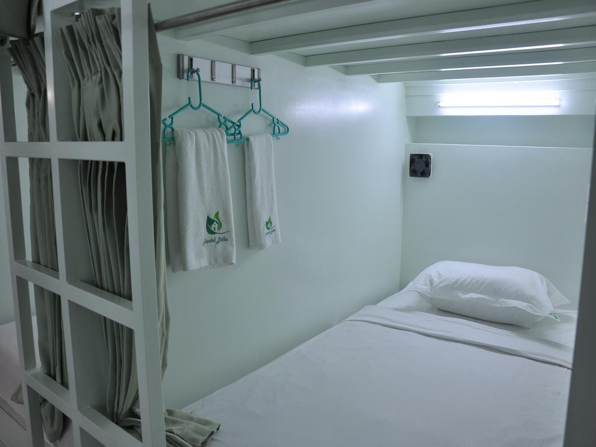 Hostel Latha Yangon Esterno foto