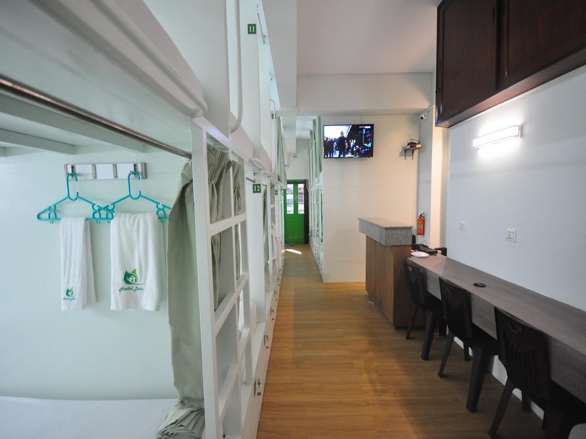 Hostel Latha Yangon Esterno foto
