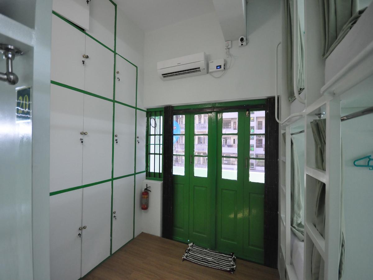 Hostel Latha Yangon Esterno foto